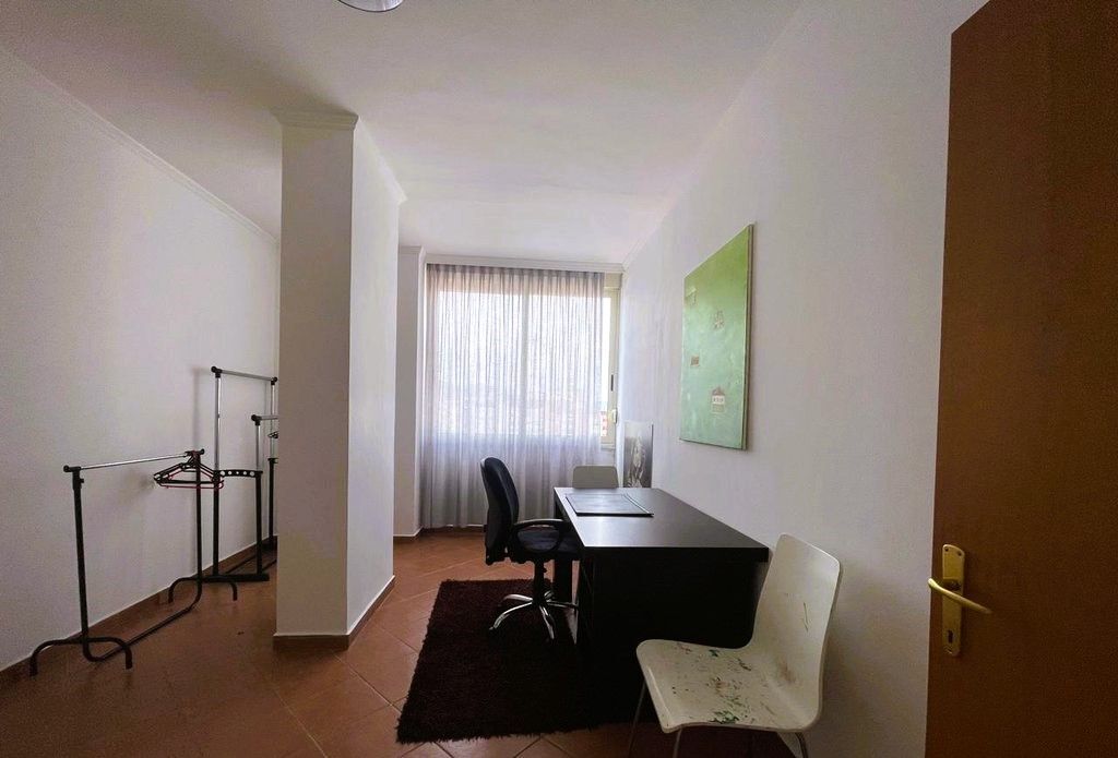 Appartamento 2+1 In Affitto a Ish Blloku, Tirana