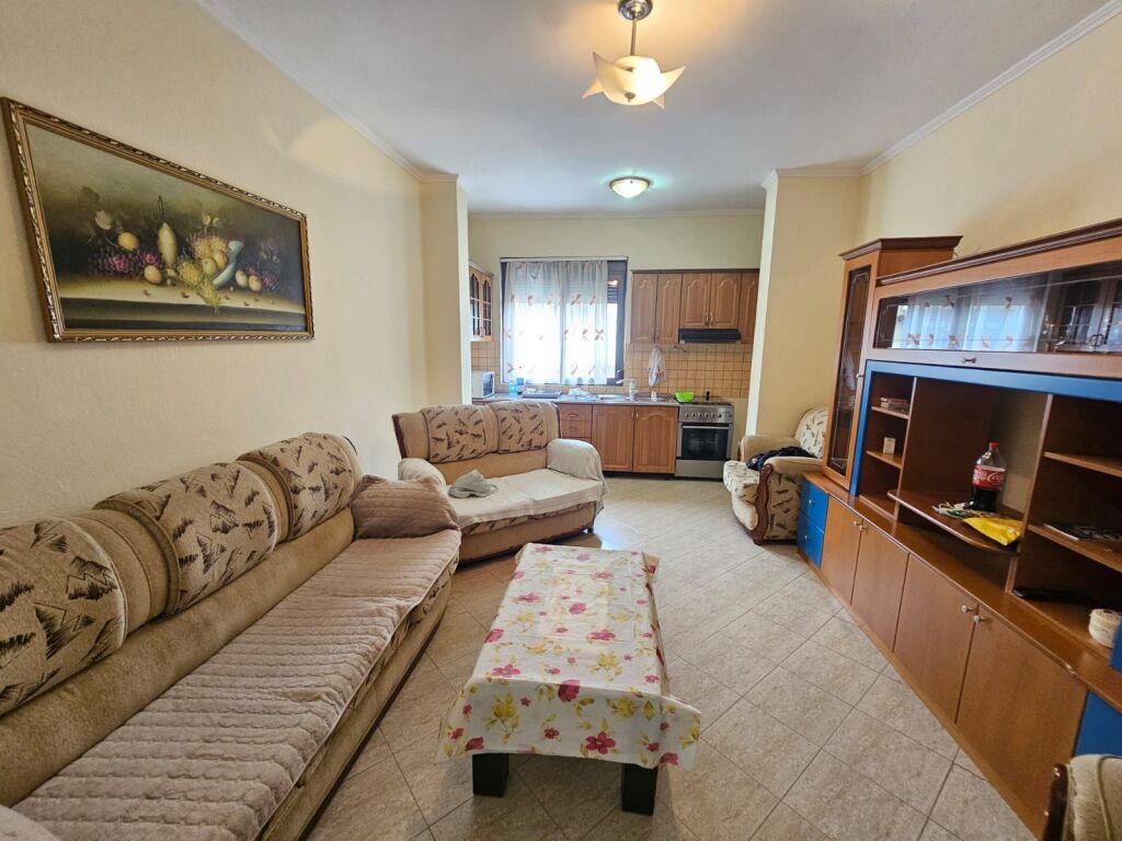 AFFITTASI APPARTAMENTO 1+1 VICINO A KAZAZI