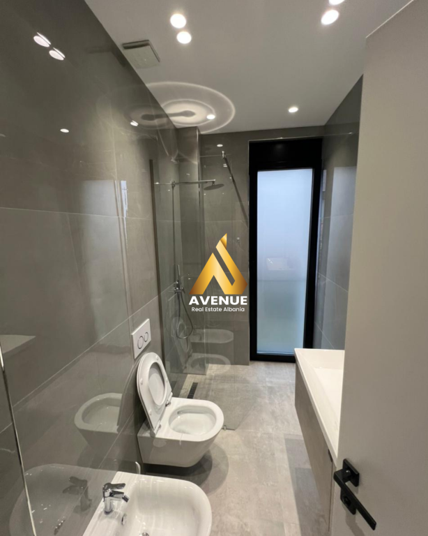 JEPET ME QIRA VILË 2-KATËSHE – TEG, TIRANË