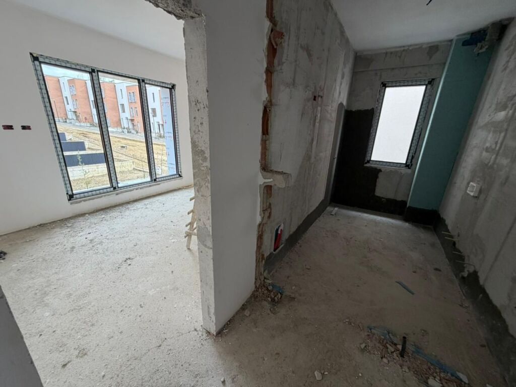 🏡 Shitet Dupleks modern pranë TEG! ✨Dupleks me oborr privat