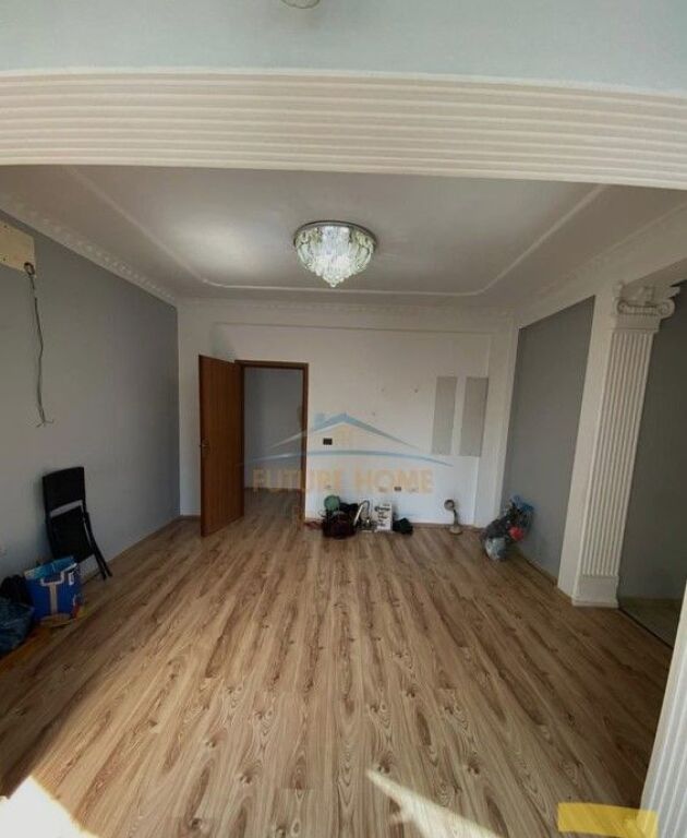 Shitet, Apartament 2+1+1, Ali Demi, Tiranë