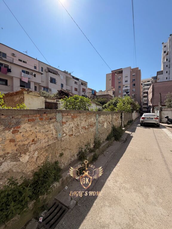 SHITET Shtepi Private   📍Kazazi Lagja 5  • 155.000€  ✅  📲 OKAZION NE SHITJE