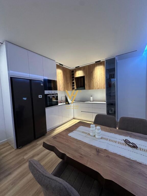 SHITET APARTAMENT 2+1+BLK TEK UNIVERS CITY 145.000 EURO