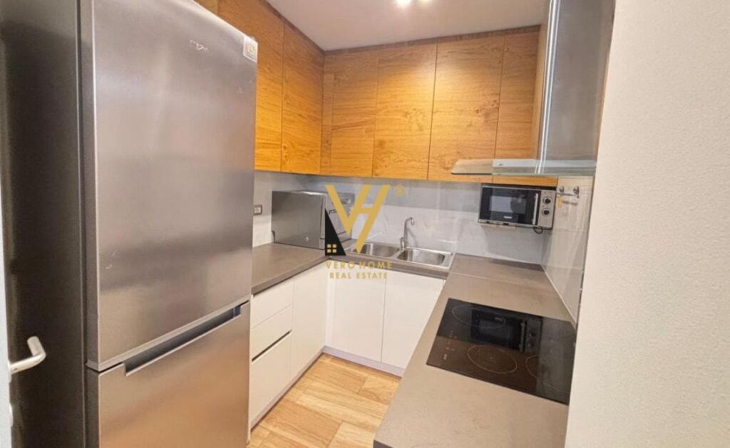 JEPET APARTAMENT 3+1+BLK ME QIRA TE SHKOLLA E KUQE 850 EURO