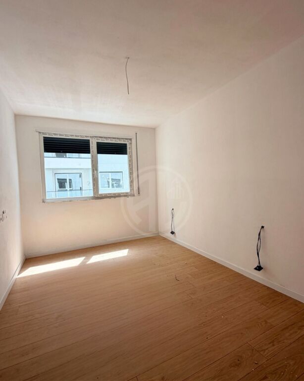 Shitet apartament 1+1 në VM Residence – vetëm 250 m nga deti