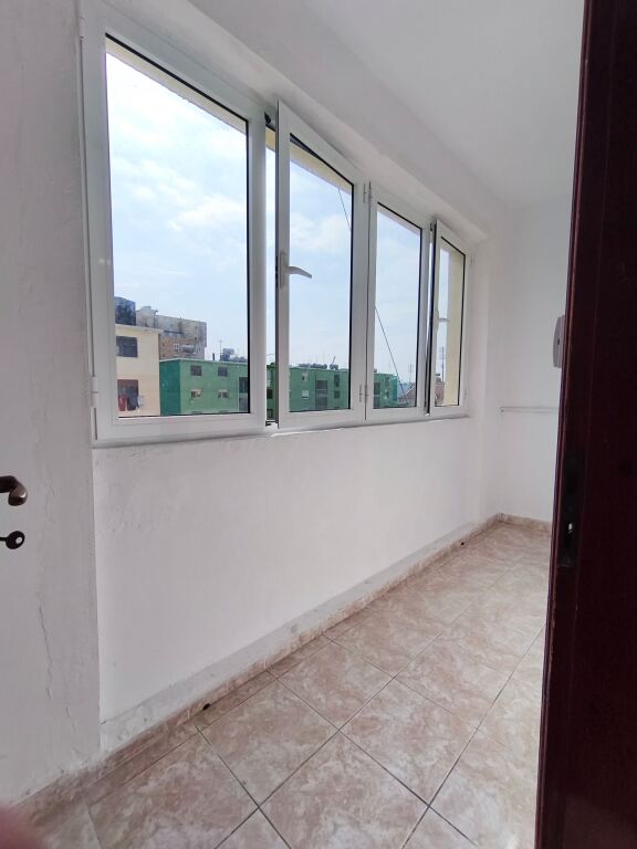 Apartament 2+1 me Qera – Zona e Stadiumit