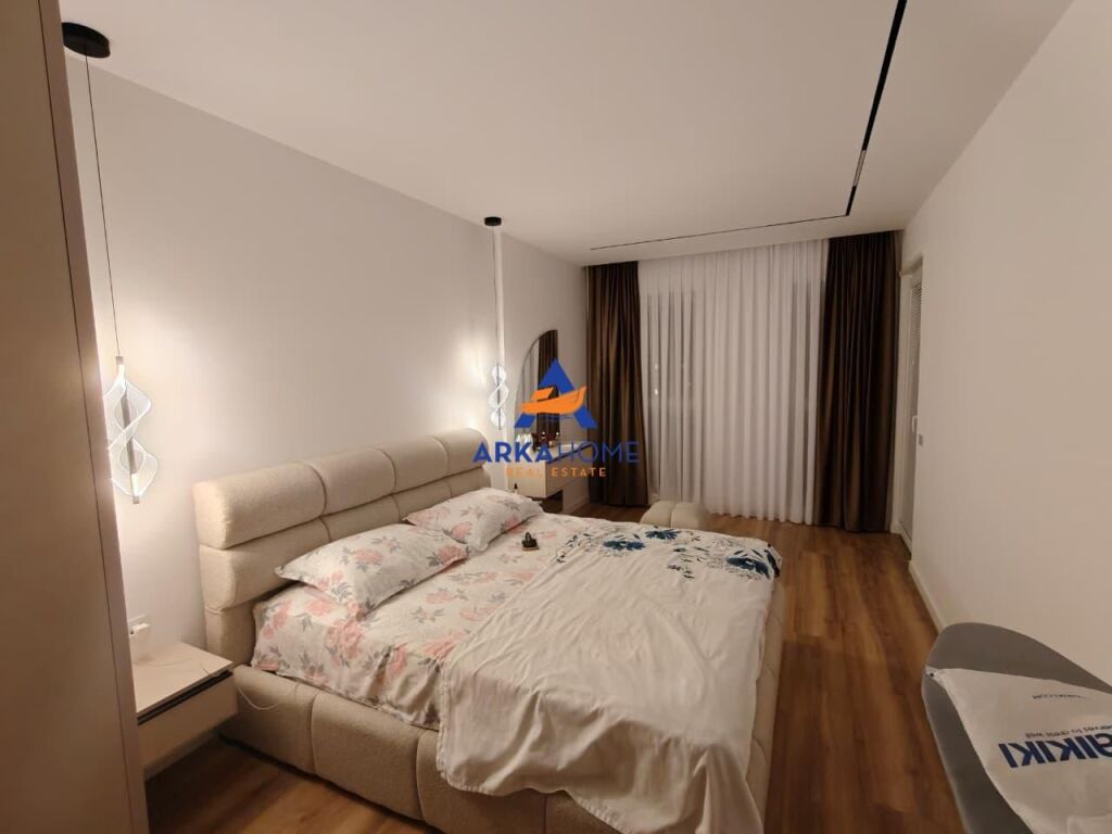 SHITET APARTAMENT 2+1+BALLKON "KOMPLEKSI UNIVERSCITY" 145000 EURO