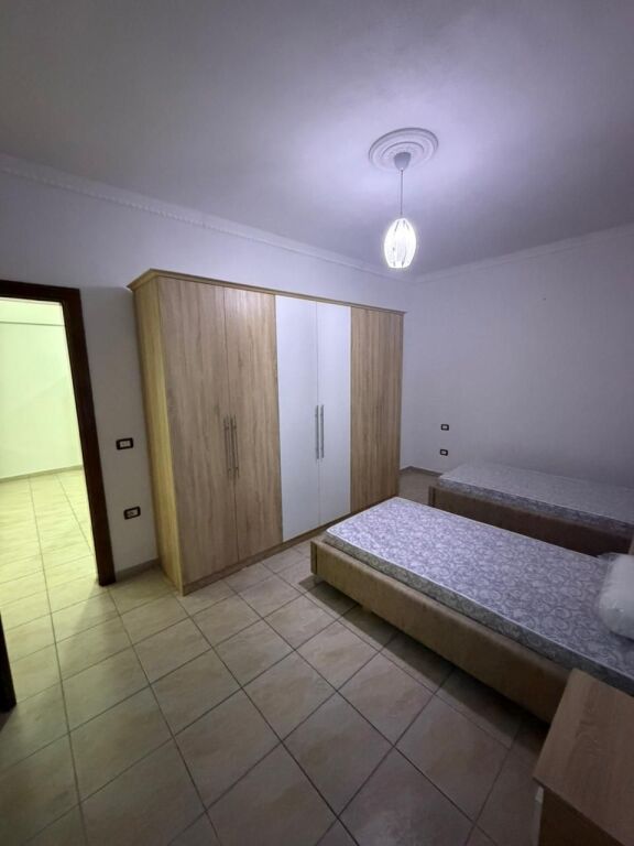 Jepet me qera apartament 2+1+verand  📍Ish URT,Durres