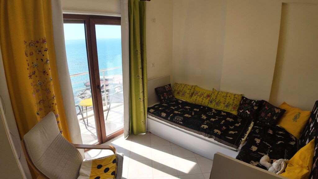 EXLUSIVE ! OKAZION ! Shesim 2+1+3 ballkone ne Vollga me pamje deti !