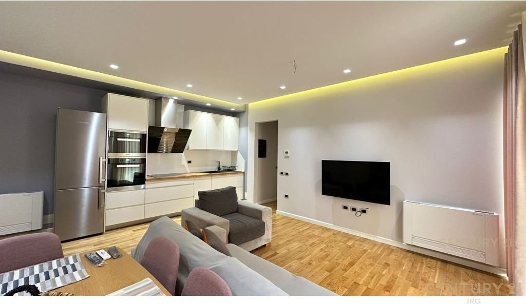 Apartament 1+1 me qira tek Kopshti Botanik prane Xhamise! 550 € /Muaj