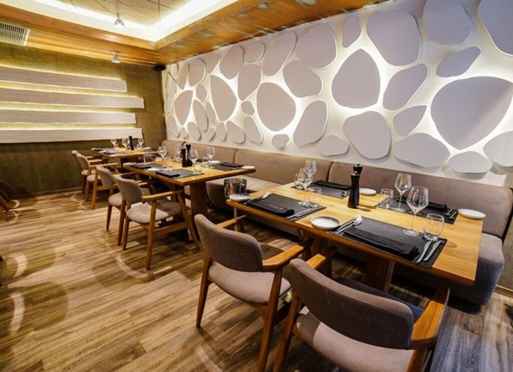 FISH RESTAURANT FOR RENT – NEAR DINAMO STADIUM