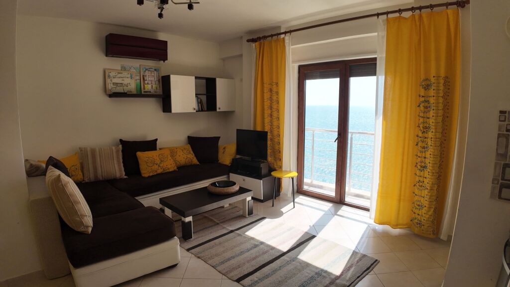 EXLUSIVE ! OKAZION ! Shesim 2+1+3 ballkone ne Vollga me pamje deti !