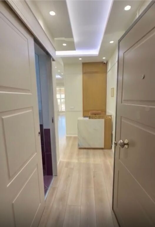 Shitet apartament 1+1 te Kompleksi Usluga te stacioni i Trenit