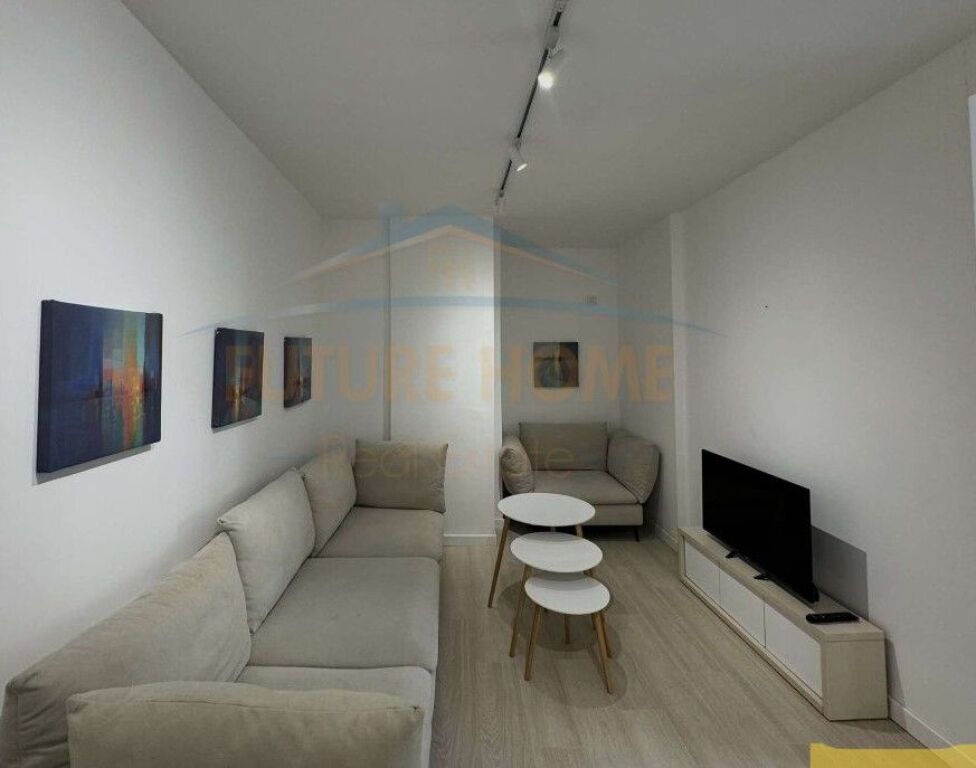 Affitto, Appartamento 1+1, Comune di Parigi, Tirana.