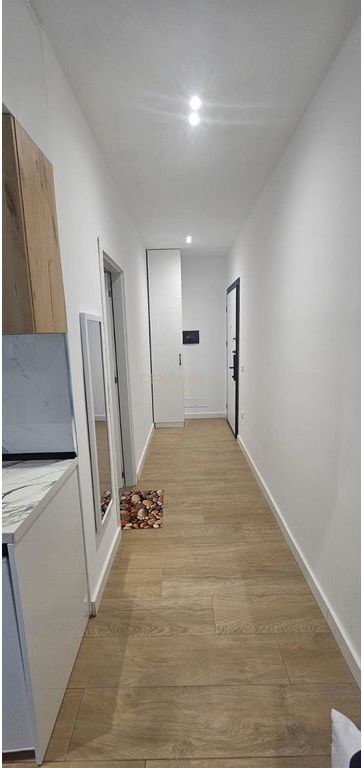 Shitet studio apartament ne Qerret!