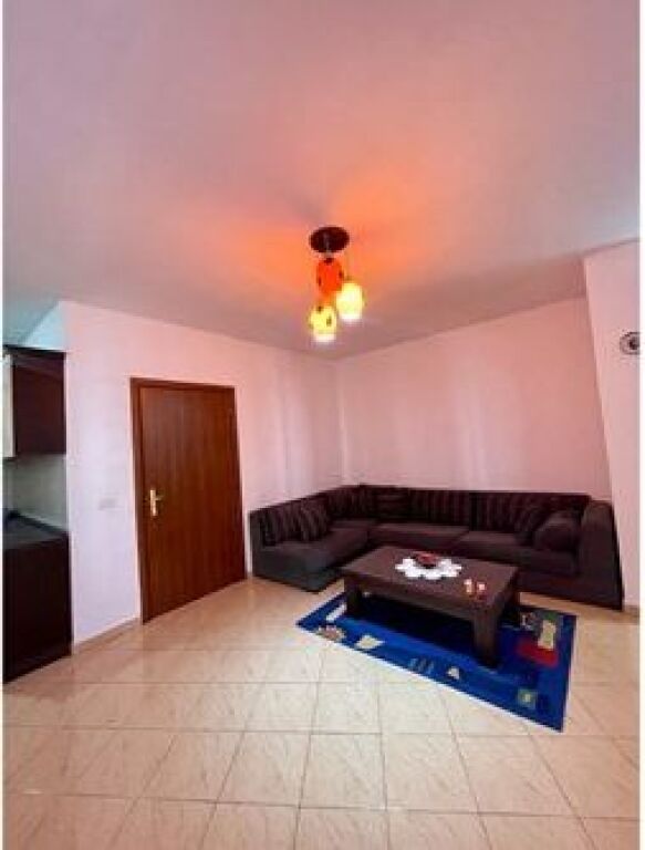 APARTAMENT1+1 ME QERA PERBALL DELIJORGJIT
