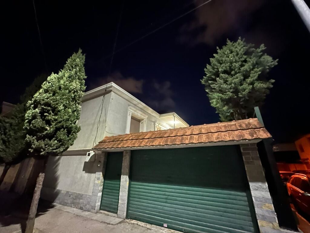 🏡 Shitet Vilë 2-Katëshe me Oborr 📍Prane Selvise
