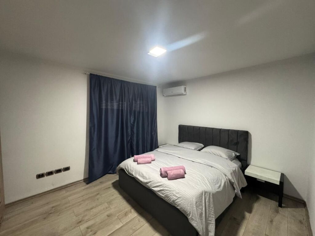 Jepet Apartament 2+1 me qira – Në Qendër të Tiranës !