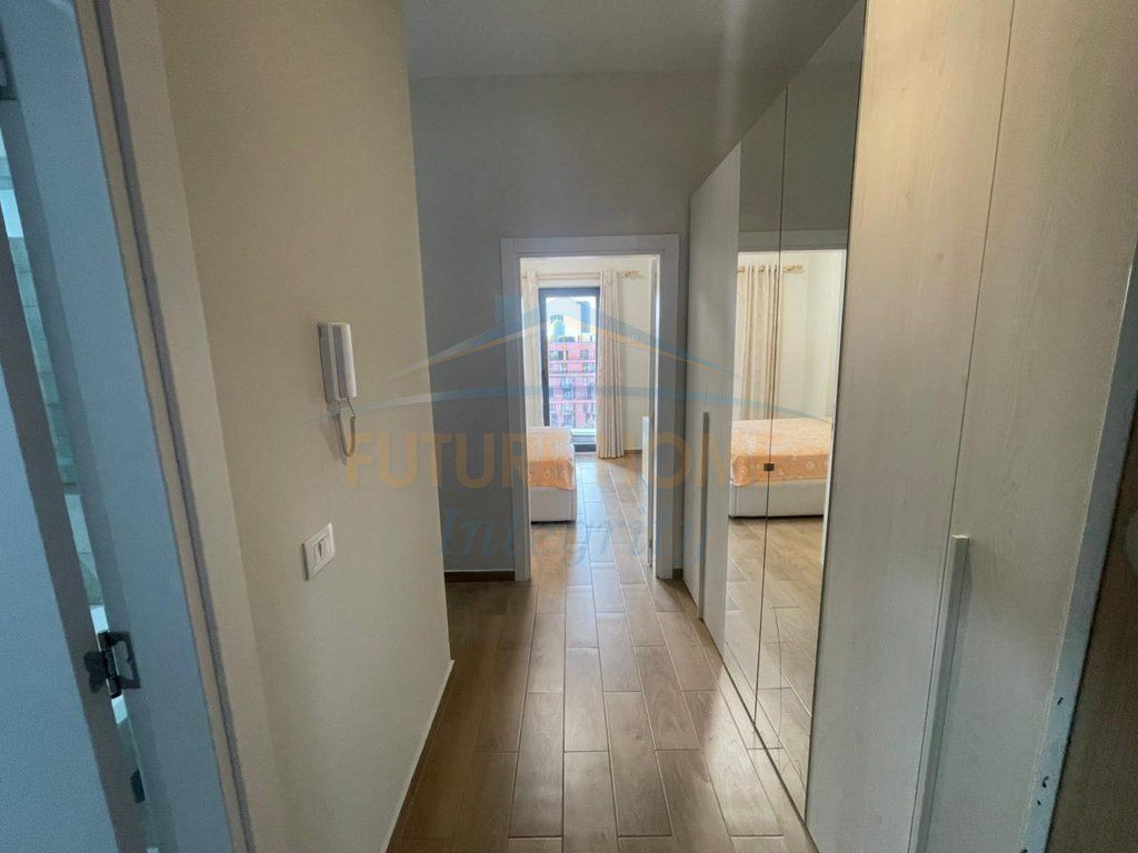 Qera, Apartament 1+1+Post Parkimi, Shkolla e Kuqe, Tiranë.