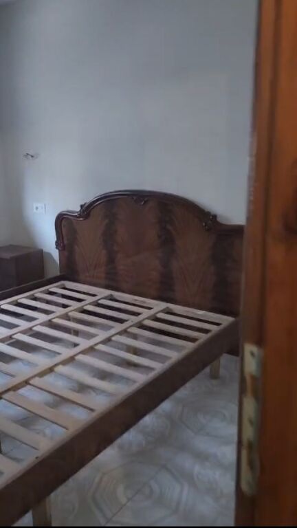 Jepet me Qera Apartament 2+1 prane Policise Durres