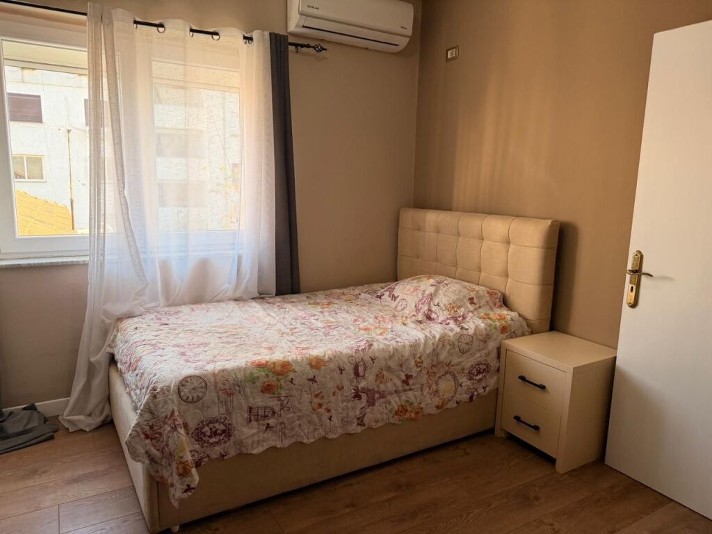 Apartament 2+1+2 me depo për shitje – Qendër, Durrës