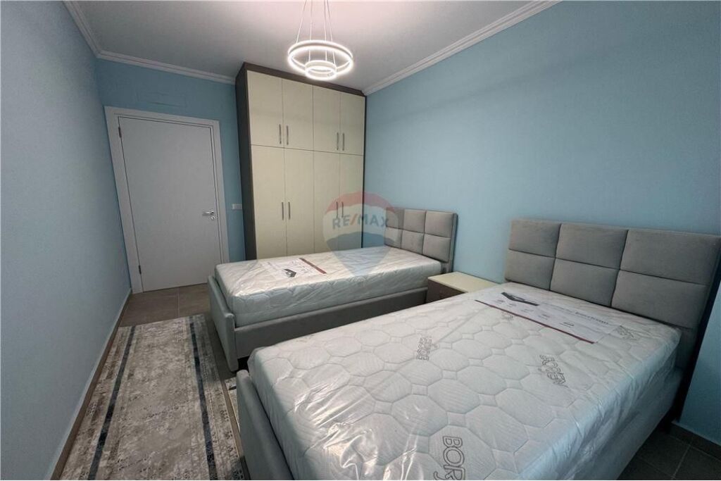 Apartament - Për Qira - Rruga Karl Gega, Tiranë