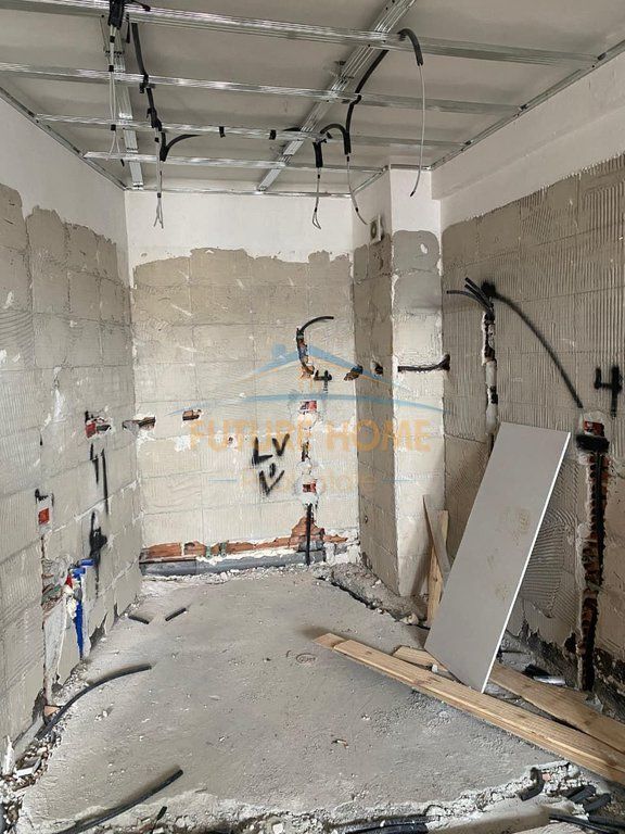 Shitet, Apartament 1+1, Unaza e re, Tiranë