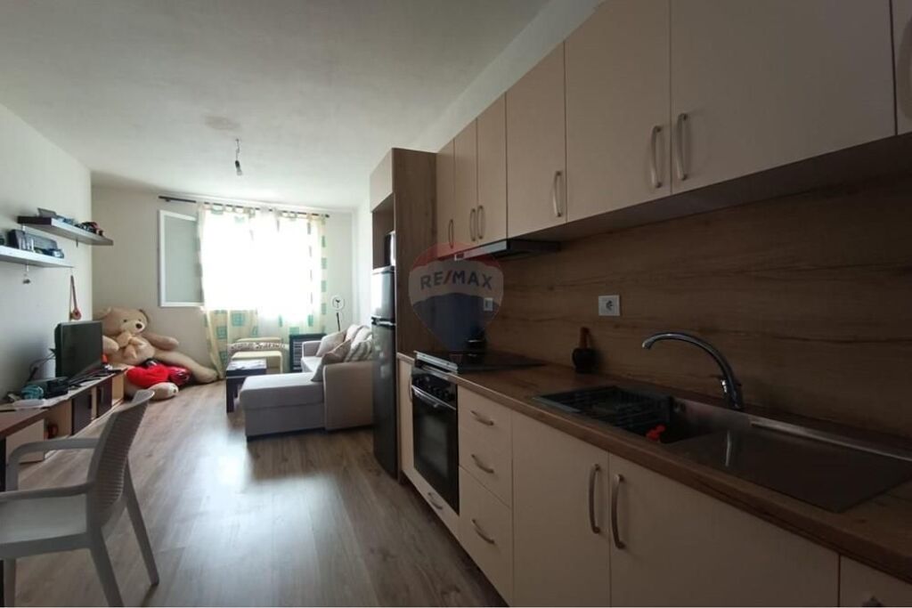 Apartament 1+1 me qira te Golden Park