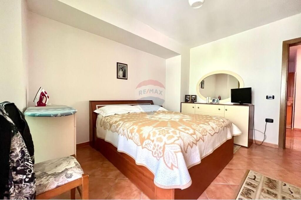 🏡✨ Vilë për Shitje – Lagjja Lirimi, Vlorë ✨🌿