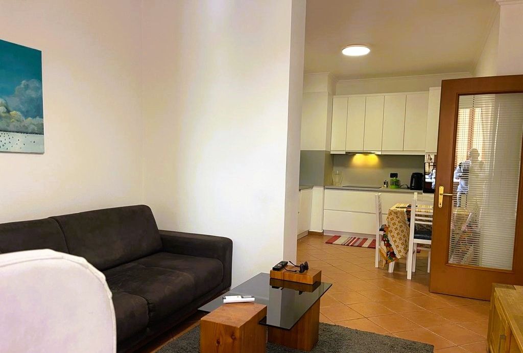 Appartamento 2+1 In Affitto a Ish Blloku, Tirana