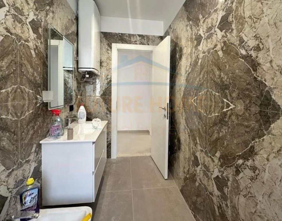 For sale, Apartment 2+1, Fresku, Tirana.