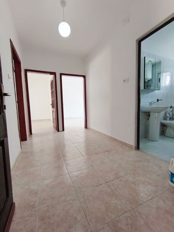 Apartament 2+1 me Qera – Zona e Stadiumit