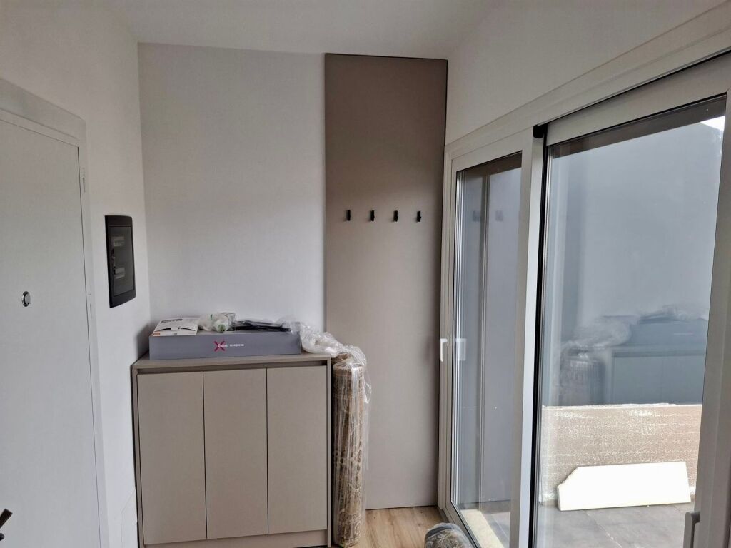 📣 QERA SUPER Apartament 2+1+2 Me Verande Dhe Parking 📍 Prane Shkolles Se Kuqe ✨