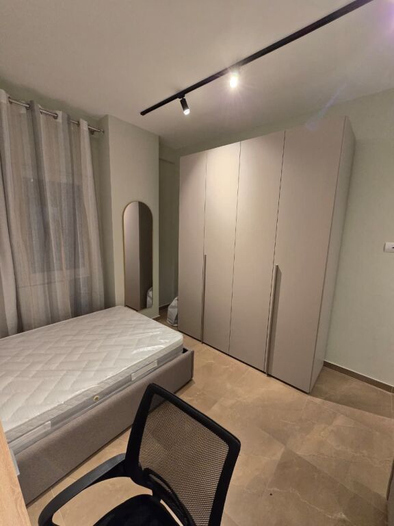 APARTAMENT ME QIRA 2+1+2 TE ZOGU ZI TIRANE