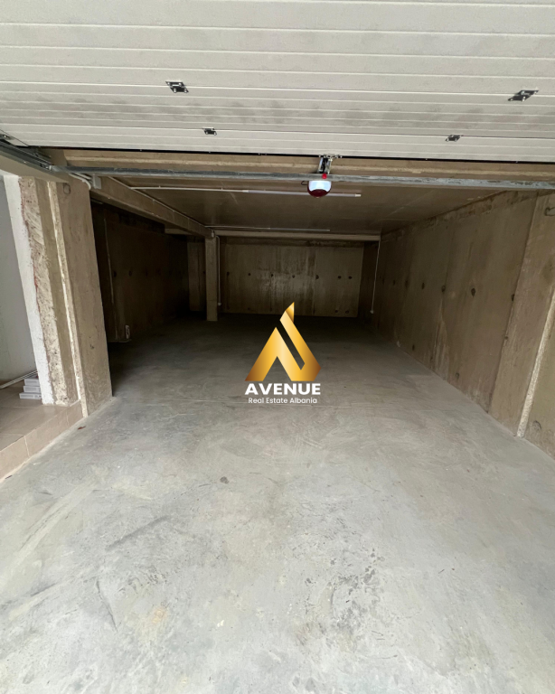 JEPET ME QIRA VILË 2-KATËSHE – TEG, TIRANË