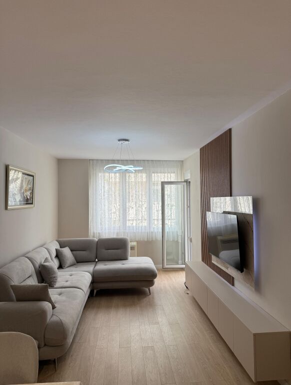 Jepet me qira apartament 1+1 tek ish Parku i Autobuzave
