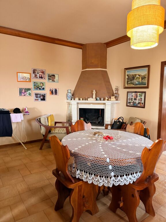 Shitet Vilë 3-Katëshe me Truall 1533m2 – Kavajë, Rruga Dytësore