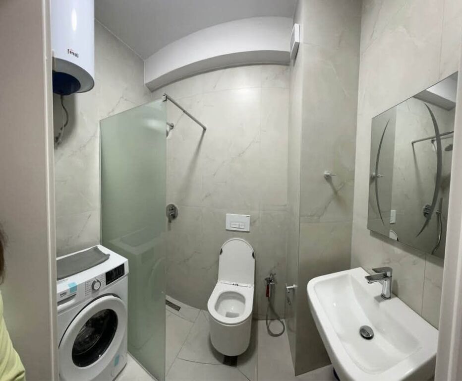 APARTAMENT 1+1 ME QERA - RR. ALI DEMI, TIRANE