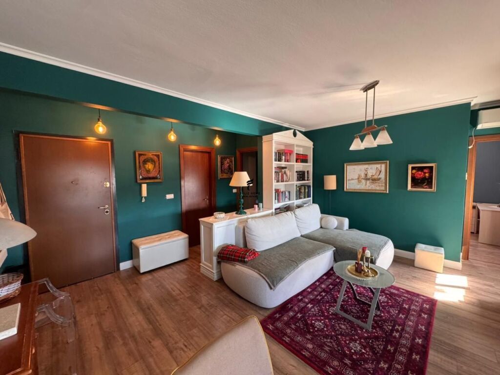 APARTAMENT ME QERA 2+1 RRUGA E KAVAJES 75.000 LEKE FH-70208