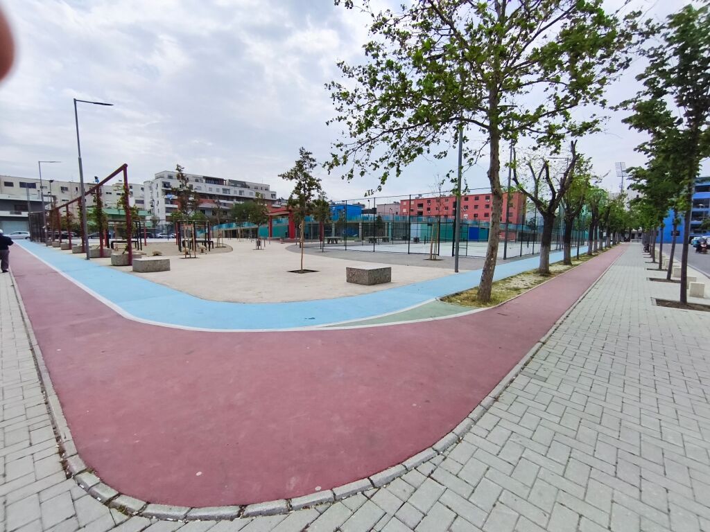 Apartament 2+1 me Qera – Zona e Stadiumit