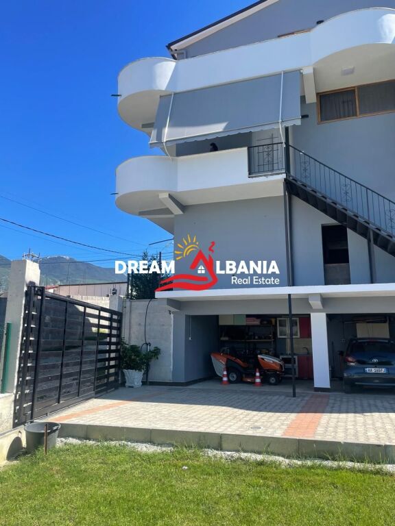 Vile me Qera 3+1+2wc+2 Post Parkingu ne Mjull Bathore ne Tirane (ID 4251447)