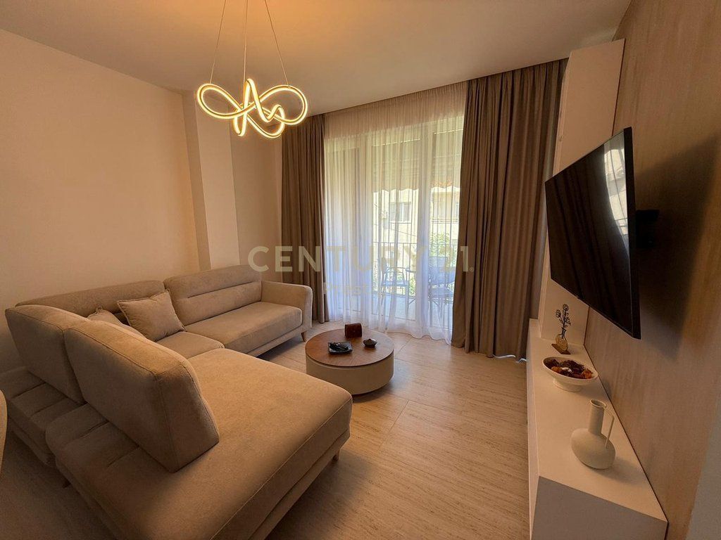 APARTAMENT 3+1+2+POST PARKIMI ME QIRA, "FOREST RESIDENCE", LIQENI I THATE! 1,450 € /Muaj