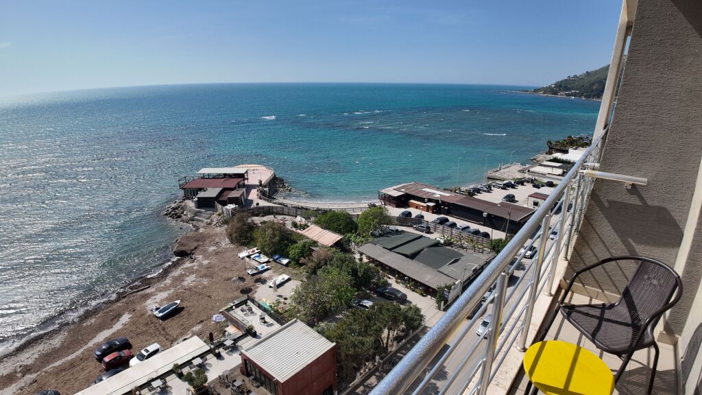 EXLUSIVE ! OKAZION ! Shesim 2+1+3 ballkone ne Vollga me pamje deti !