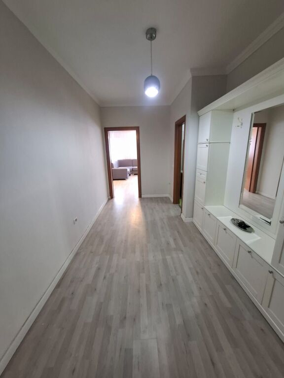 Jepet me Qera Apartament 2+1+2 Lagja 17 Ne Durres