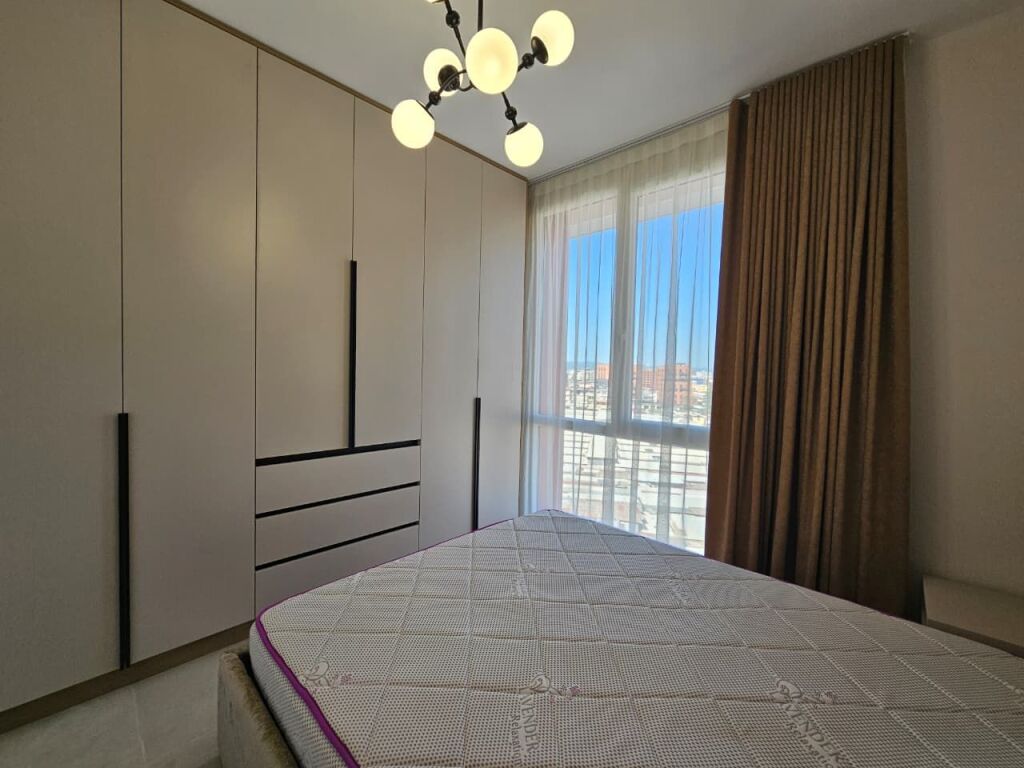 Apartament 2+1+2 per qira tek Farmacia 10