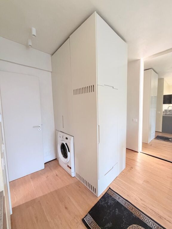 JEPET ME QERA APARTAMENT 1+1 ILIRIA PLAZH, DURRES