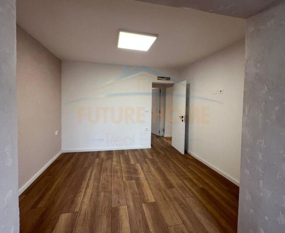 Qera, Ambient Biznesi, Brryli, Tirane