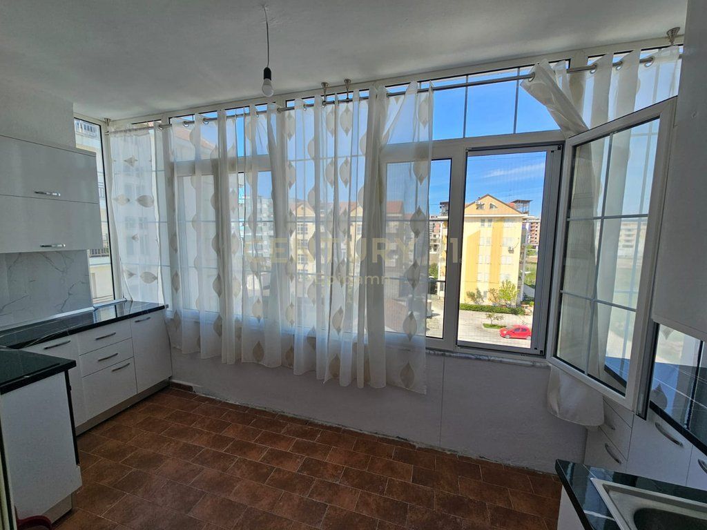 SHITET APARTAMENT 1+1 NE MALIN E ROBIT!