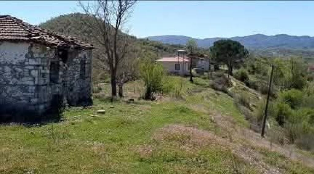 SHITET SHTËPI E VJETËR + TOKË 1600 M2 NË BALDUSHK