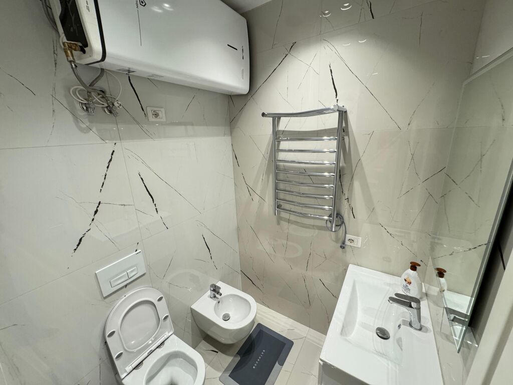 🏡 Jepet me qira apartament 2+1 tek 📍Jordan Misja💰 Çmimi: 80,000 lekë / muaj